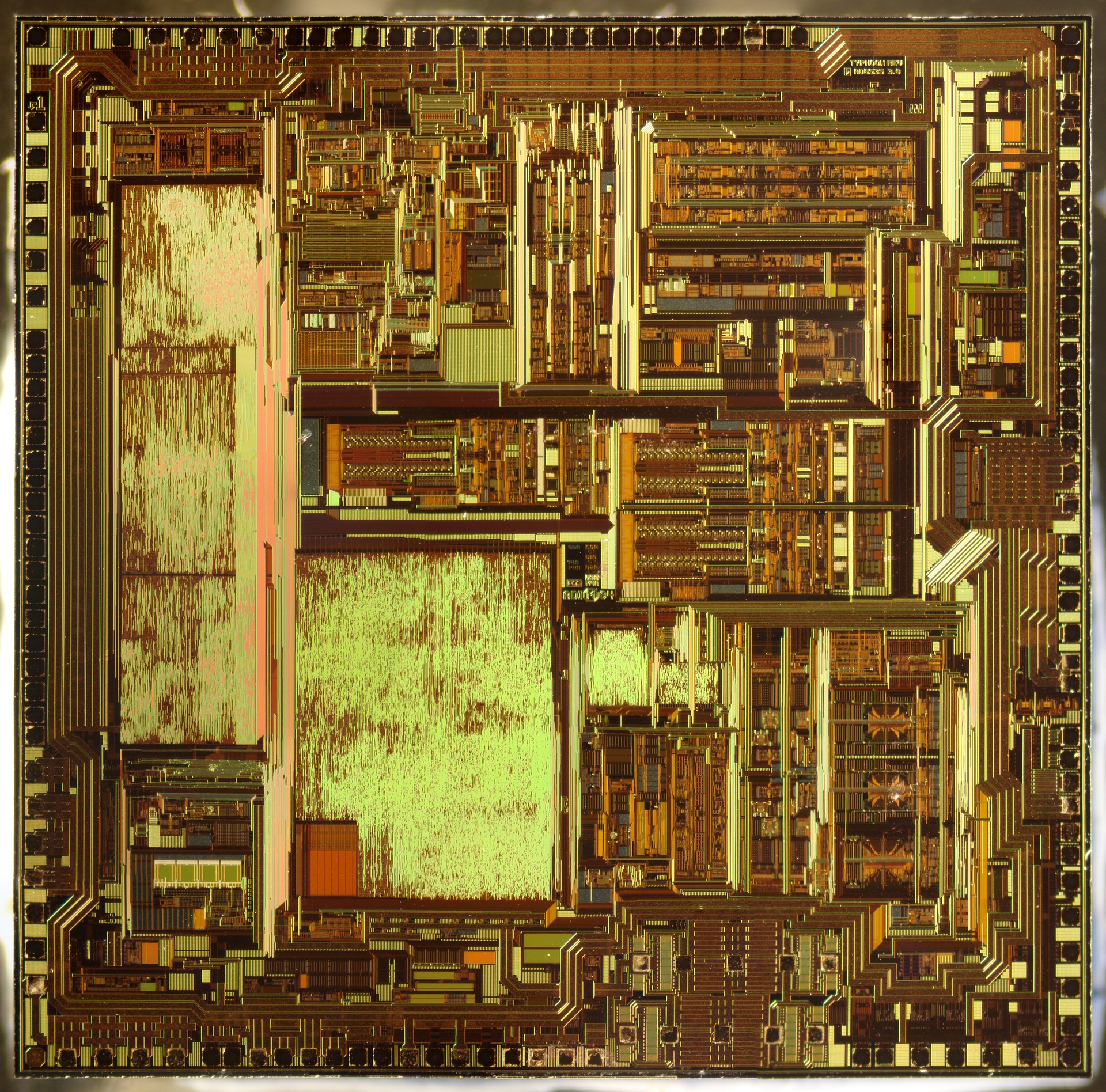 integrated-circuit-876099_1920